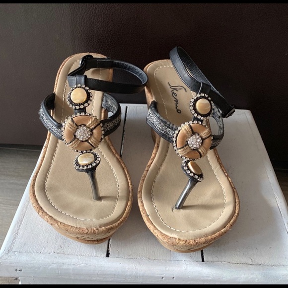 Skemo Cork Wedges Sandals with Bling T strap - Picture 2 of 3